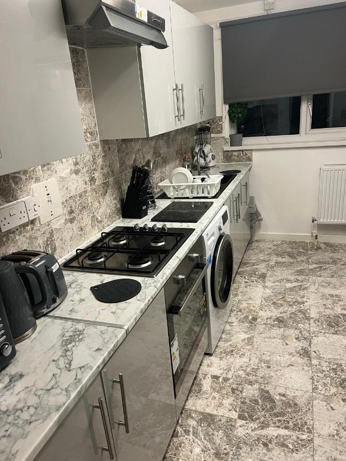 Accu Care Apartment Londra Exterior foto